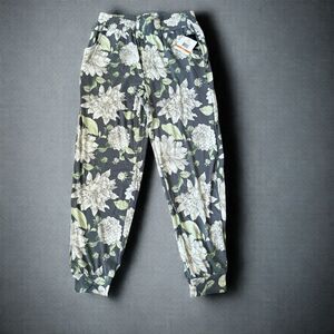 New With Tags Echo Sleepwear “Modern Bloom” Pajama Pants  with Pockets Size Med